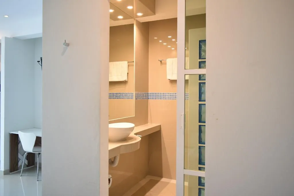 ***  Aparthotel Casa Bella Vida Playa del Carmen México